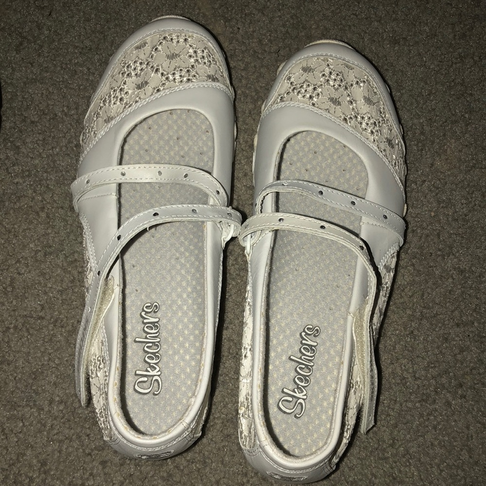Skechers